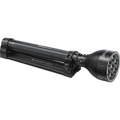 LED-Akku-Taschenlampe X21R Li-Ion, IPX4, Aluminiumgehäuse mit Wandhalterung