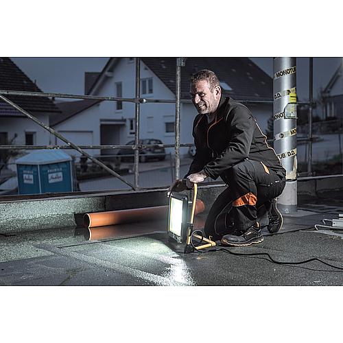 Mobiler LED Strahler JARO