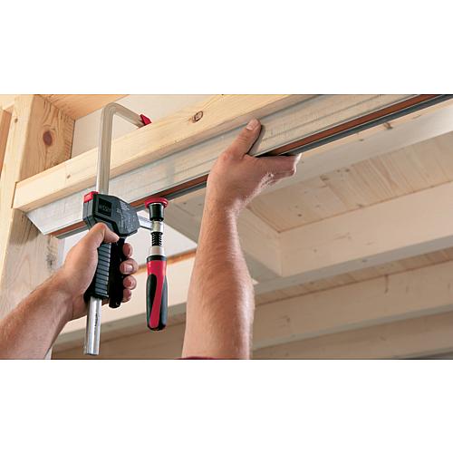 Einhandzwinge BESSEY® EHZ mit 2-Komponenten-Griff